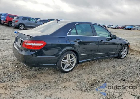 2013 Mercedes-Benz E 350 4Matic из США, поврежденный, VIN WDDHF8JBXDA742427